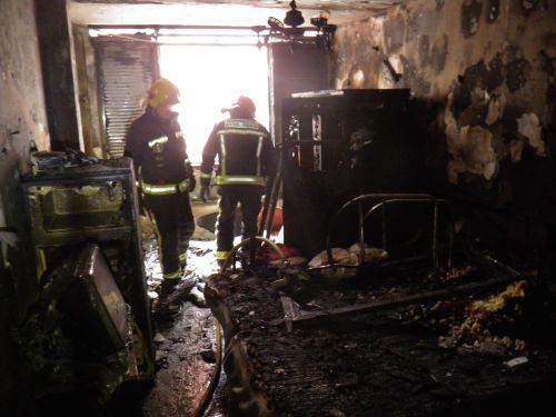 Los Bomberos de la capital han participado en la extinción de un incendio en la calle Rota de Calatañazor.